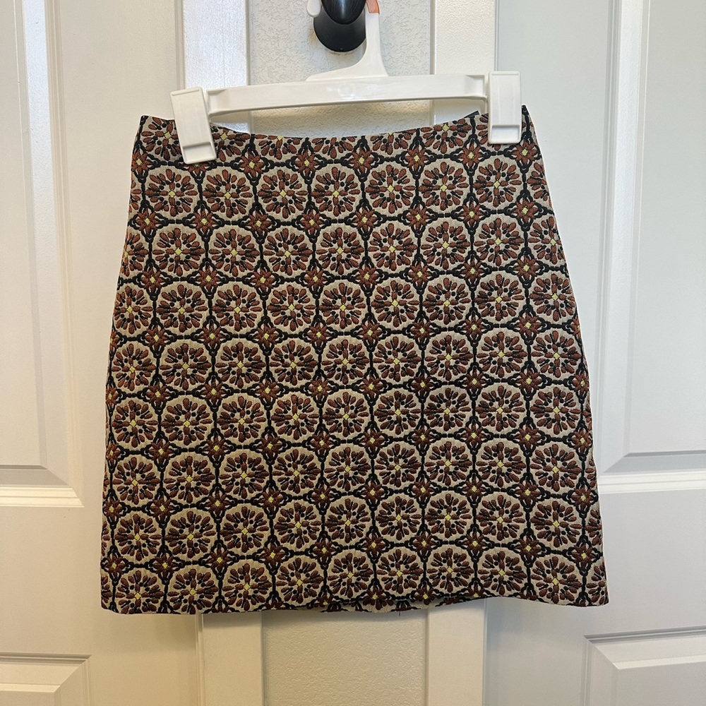 H&M Patterned Mini Skirt in Brown and Cream